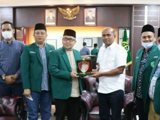 Ketua Pimpinan Daerah Al Jam'iyatul Washliyah Kota A. Hafiz Harahap menegaskan untuk membangun penegakan hukum yang kuat, harus ada sinergitas antara aparat penegak hukum dengan masyarakat.