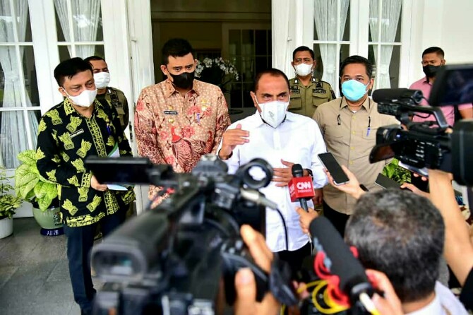 Gubernur Sumatera Utara (Sumut) Edy Rahmayadi mengaku heran Kota Medan-Sibolga masuk ke level 4 penyebaran Covid-19 sehingga harus dilakukan pengetatan Pemberlakukan Pembatasan Kegiatan Masyarakat (PPKM) mikro.