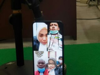 Seorang pemuda asal Desa Latsari, Kecamatan Tuban Kabupaten Tuban Jawa Timur bernama Tantra Surya Dewangga alias Narji divonis pidana mati oleh majelis hakim Pengadilan Negeri (PN) Medan.