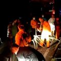 Personil Rescuer Pos Pencarian dan Pertolongan Parapat (Danau Toba) berhasil mengevakuasi Renol Siahaan (24) usai mengalami kecelakaan tunggal hingga terjatuh ke jurang tepatnya di dekat Jembatan Sera- Sera Kecamatan Girsang, Kamis (23/7/2021).