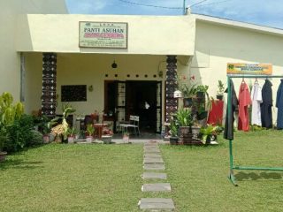 Sebanyak 12 anak dan 3 pengasuh di Panti Asuhan Anak Gembira, Jalan Tembakau Raya Perumnas Simalingkar positif Covid-19.