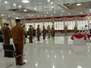Gubenur Sumatera Utara (Sumut) Edy Rahmayadi melantik sejumlah pejabat administrator (eselon III) di Lingkungan Pemprovsu. Total ada 13 jabatan yang dilantik