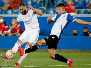 Real Madrid menghancurkan mimpi Alaves meraih poin didepan publiknya dalam laga pembuka La Liga 2021-2022.
