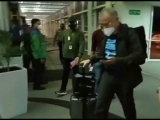 Kejaksaan Negeri (Kejari) Langkat akhirnya menangkap Kepala Dinas Penanaman Modal dan Pelayanan Perizinan Terpadu Satu Pintu Provinsi Sumut Effendi Pohan (EP) usai dua kali mangkir dipanggil oleh penyidik terkait kasus korupsi pemeliharaan jalan di Kabupaten Langkat.