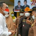 Ketua DPD Gerindra Sumut, H. Gus Irawan Pasaribu, SE., Ak., MM., CA kunjungi teman satu letting Menteri Pertahanan RI, Prabowo Subianto, Kolonel (Purn) Marjono di Kantor LVRI Sumut, Selasa (17/8). Kolonel (Purn) Marjono puji kecerdasan Prabowo.