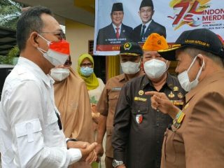 Ketua DPD Gerindra Sumut, H. Gus Irawan Pasaribu, SE., Ak., MM., CA kunjungi teman satu letting Menteri Pertahanan RI, Prabowo Subianto, Kolonel (Purn) Marjono di Kantor LVRI Sumut, Selasa (17/8). Kolonel (Purn) Marjono puji kecerdasan Prabowo.