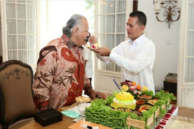 Kabar duka datang dari Wakil Gubernur Sumatera Utara (Sumut) Musa Rajekshah. Ayahnya, Haji Anif menghembuskan nafas terakhir, Rabu (25/8/2021).