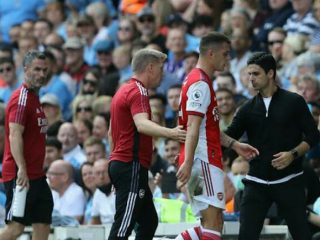 Dibantai 5-0, Arsenal Terbenam di Dasar Klasemen