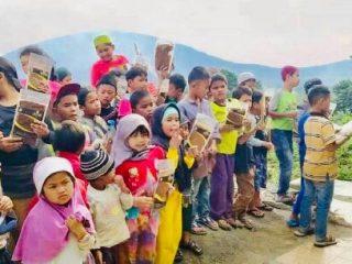 Untuk merayakan milad yang ke 12 tahun Laznas Sahabat Yatim Indonesia tetap menyalurkan donasi secara rutin di tengah pandemi dengan kondisi yang belum normal, kata CEO Laznas Sahabat Yatim Indonesia Boby Satria