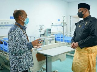 Walikota Medan Muhammad Bobby Afif Nasution meresmikan ruangan ICU pasien Covid-19 RS Pirngadi Medan, Jumat (3/9/2021).