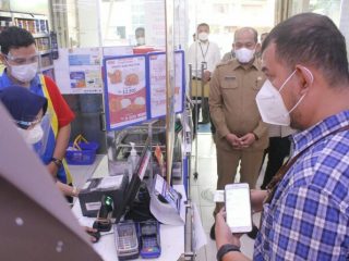 Inovasi e-Samsat Sumut Bermartabat terus berkembang sejak diluncurkan Januari 2021. Saat ini, masyarakat bisa langsung membayar di toko ritel yang terpasang i-Kios.