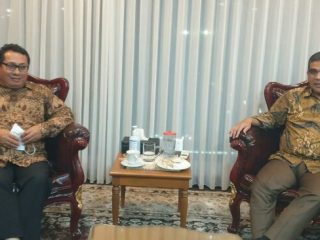 Ketua Fraksi Partai Gerindra DPR, Ahmad Muzani mengatakan, Ketua Umum Partai Gerindra Prabowo Subianto menginstruksikan anggota fraksi untuk membantu para korban banjir di wilayah Kalimantan Tengah.