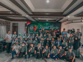 Rapat kerja (raker) Pengurus Keluarga Besar Ikatan Alumni (KB ILUNI) SMAN 11/10 Medan menghasilkan sejumlah agenda kerja. Salah satu program yang berhasil dirumuskan adalah pembentukan unit usaha (koperasi) alumni.