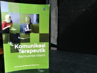 Buku Komunikasi Terapeutik Bernuansa Islami