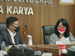 Walikota Medan, Bobby Nasution saat bertemu dengan Dirjen Ciptakan Karya Kementrian PUPR