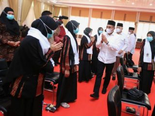 Lembaga Pengembangan Tilawatil Qur’an (LPTQ) Sumatera Utara (Sumut) mengutus 20 kafilah untuk mengikuti Seleksi Tilawatil Qur’an (STQ) XXVI di Maluku Utara.