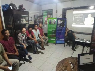 Film parHEREK yang disutradarai oleh Onny Kresnawan dan diproduseri oleh Ria Novida Telaumbanua asal Sumatera Utara, berhasil masuk nomine kategori Film Dokumenter Panjang Terbaik di Festival Film Indonesia (FFI) 2021 setelah diumumkan pada malam nominasi Piala Citra, Minggu (10/10/2021).