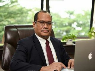 Wakil Rektor 1 Bidang Akademik Kemahasiswaan dan Kealumnian Edy Ikhsan