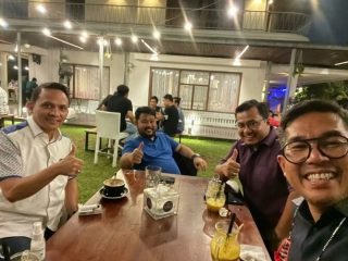 Wakil Bendahara Umum (Wabendum) DPP Partai Demokrat M. Lokot Nasution melakukan pertemuan dengan sejumlah Ketua DPC Partai Demokrat Sumatera Utara di Medan sejak Rabu (13/10) hingga Sabtu (16/10).