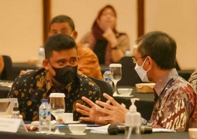 Walikota Medan, Bobby Nasution saat menghadiri rapat pembahasan Ranperda RTRW di Jakarta