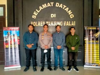Badan Koordinasi Himpunan Mahasiswa silaturahmi dengan Kapolres Tanjung Balai. Kunjungan dalam rangka silaturahmi itu disambut langsung oleh Kapolres Tanjungbalai AKBP Triyadi, SH, MH, Jumat (22/10/2021).
