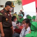 Kepala Kejaksaan Tinggi Sumatera Utara (Kajati Sumut) IBN Wiswantanu, SH, MH tinjau kegiatan Adhyaksa Peduli Vaksin Covid-19 di Kejaksaan Negeri Karo, Senin (25/10/2021).