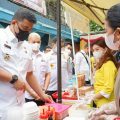 Walikota Medan, Bobby Nasution saat meninjau Kampung Sejahtera, Medan Petisah