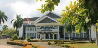 Mahasiswa Universitas Syiah Kuala Banda Aceh meraih juara pertama Kewirausahaan Mahasiswa Indonesia Award 2021 kategori Coffee Based.