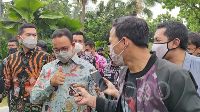 Wakil Gubernur DKI Jakarta Ahmad Riza Patria mengatakan perilaku masyarakat yang ditunjukkan dalam dunia maya kini akan disikapi secara bijak.