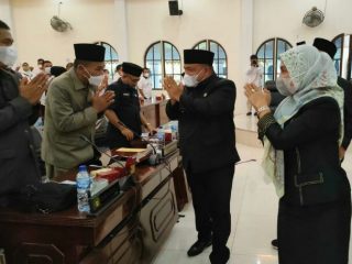 Bupati Langkat, Terbit Rencana PA saat menghadiri sidang paripurna DPRD Langkat, kemarin
