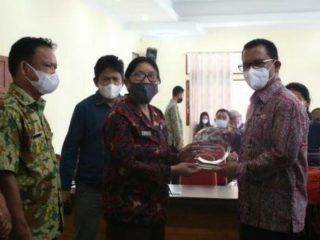 PT Indonesia Asahan Aluminium (persero) Inalum menyelenggarakan lomba potensi dan inovasi desa di Kabupaten Toba, Sumatera Utara.
