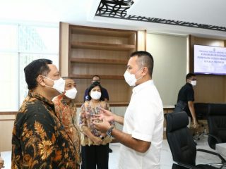 Rombongan Badan Pembinaan Ideologi Pancasila (BPIP) Republik Indonesia tiba di Lantai 2 Kantor Gubernur Sumatera Utara, Jalan Pangeran Diponegoro, Medan, Selasa (9/11).