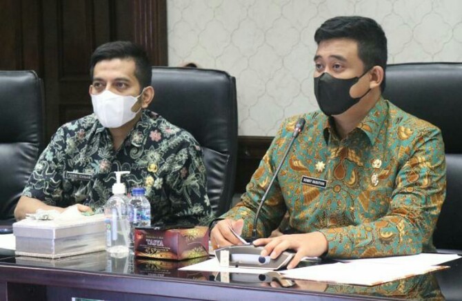 Walikota Medan, Bobby Nasution saat menghadiri rapat di Kantor Gubsu, Kamis (11/11/2021)