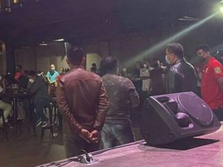 Walikota Medan, Muhammad Bobby Afif Nasution bersama tim gabungan TNI-Polri dan Satuan Polisi Pamong Praja merazia dan menyegel tempat hiburan malam karena melanggar aturan PPKM yang telah ditetapkan oleh pemerintah