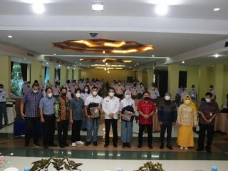 Perlindungan generasi muda dan atlet pelajar dari jerat narkoba merupakan salah satu prioritas utama Dinas Pemuda dan Olahraga Sumatera Utara. Sosialisasi bahaya narkoba menjadi salah satu cara yang dilakukan.