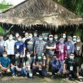Sumatera Tropical Forest Journalism (SFTJ) dan Yayasan Orangutan Sumatera Lestari-Orangutan Information Centre (YOSL-OIC) mengelar Pelatihan Jurnalistik Investigasi di Explore Sumatera River Camp Sei Bingai, Kabupaten Langkat, Senin (22/11/2021).