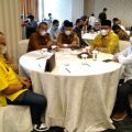 Ketua PD Al Washliyah Medan, Abdul Hafiz Harahap (kanan), Dekan Fakultas Syariah dan Hukum UIN Sumut, Ardiansyah (dua dari kanan) dan sejumlah undangan lainnya saat hadir di seminar moderasi beragama yang digelar UIN Sumut