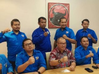Anggota DPRD Sumut, Rudi Hermanto menerima kunjungan Dewan Pengurus Daerah Komite Nasional Pemuda Indonesia (DPD KNPI) Kota Medan di Kantor DPRD Sumut, Rabu (24/11/2021)