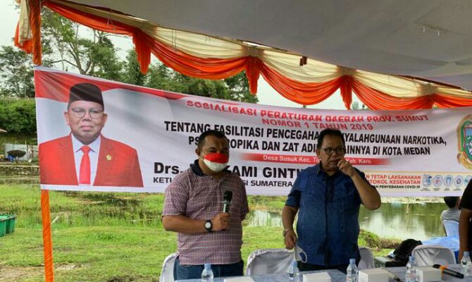Ketua DPRD Provinsi Sumatera Utara, Baskami Ginting mendesak Pemerintah Kabupaten Karo untuk memperhatikan jalan-jalan ke kawasan produksi seperti Desa Susuk, Kecamatan Tiganderket.