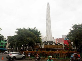 Hari Pahlawan dan Tugu Apolo di Kawasan Sambu