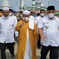 Bupati Langkat Terbit Rencana PA secara langsung menyerahkan bantuan untuk peringatan Haul Tuan Guru Babussalam ke- 98 tahun, Rabu (15/12/2021).