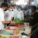 Harga cabai rawit mengalami kenaikan sebesar Rp20.000 per kilo di Pasar Sei Sikambing, Jalan Gatot Subroto, Medan, Rabu (22/12/2021).
