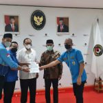Menteri Koordinator Bidang Pembangunan Manusia dan Kebudayaan (Menko PMK) Muhadjir Effendi mendukung langkah penyatuan organisasi Komite Nasional Pemuda Indonesia (KNPI).