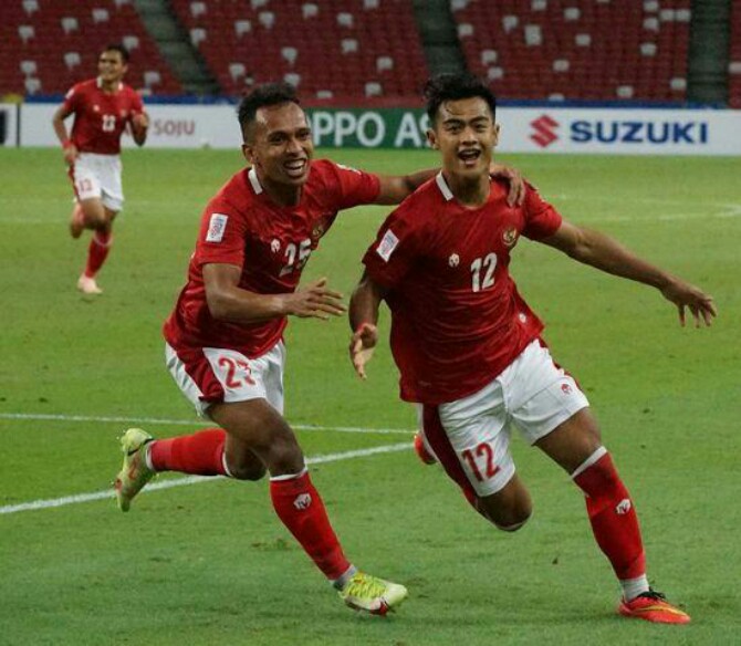 Timnas Indonesia melaju ke babak semifinal Piala AFF 2020 setelah mengalahkan Timnas Singapuraeg, 4-2 leg kedua di Singapore Internasional Stadium, Sabtu (25/12/2021). Indonesia unggul agregat 5-3