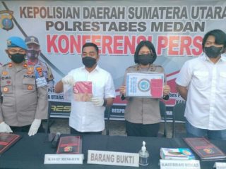 Sat Reskrim Polrestabes Medan menangkap Ismanto (41), warga Jalan Marelan III, Kelurahan Rengas Pulo, Kecamatan Marelan atas dugaan pemerasan terhadap Kepala Sekolah SMP Negeri 3 Tanjung Morawa inisial RS.