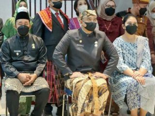 Walikota Medan, M Bobby Afif Nasution melantik 13 pejabat setingkat eselon II di lingkungan Pemko Medan, Jumat (31/12/2021).
