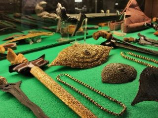 Sebanyak 130 lebih benda pusaka berusia ratusan tahun dari berbagai negeri di Kepulauan Melayu Nusantara dipamerkan dalam acara bertajuk Pameran Pusaka Semenda Melayu yang berlangsung pada tanggal 17-19 Desember 2021 di Warung Budaya, Jalan Sunggal No.345