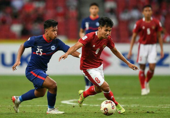 Hasil akhir Timnas Indonesia di kancah Piala AFF 2020 akan ditentukan malam nanti, Sabtu (1/1/2022). Asnawi dan kawan-kawan akan kembali bersua dengan Timnas Thailand leg kedua partai final di Singapore Nasional Stadium.