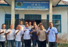 Usni Fili Panjaitan mengundurkan diri, Saufi Satria Simangunsong (TVRI) terpilih sebagai pelaksana tugas Ketua Persatuan Wartawan Indonesia (PWI) Kota Tanjungbalai sisa masa bhakti 2019-2022.