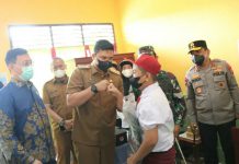 Walikota Medan, Bobby Afif Nasution menyaksikan kegiatan tersebut secara simbolis di SD Negeri 064024 di Jalan Prona I, Kelurahan PB Selayang II, Kecamatan Medan Selayang.